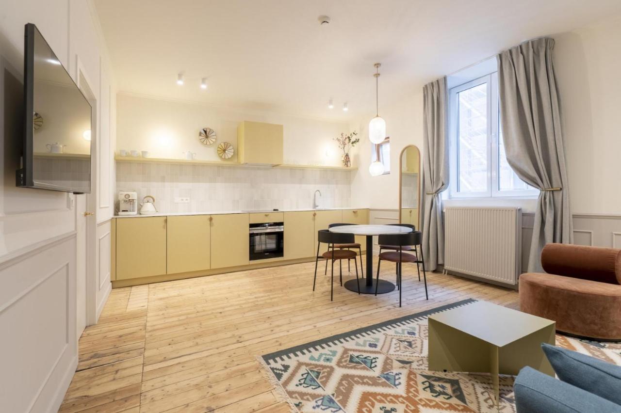 Shway Le Pierre Apartment Antwerpen Ngoại thất bức ảnh
